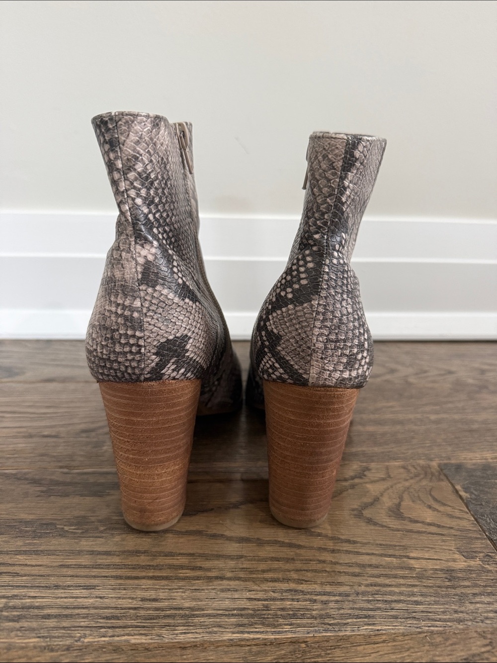 Carlos Santana Taupe and Gray Snake-Embossed Pointed Ankle Boots - Picture 5 of 6